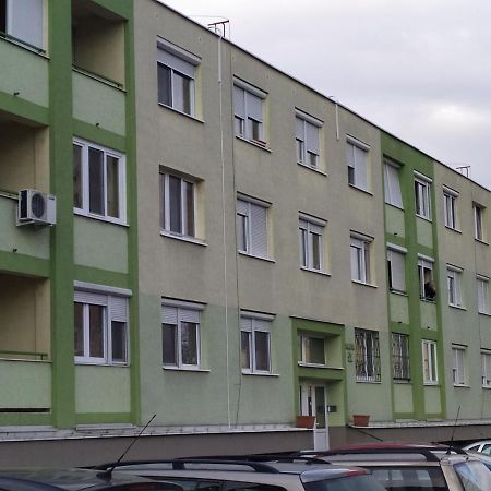 Otthon-Laksz Apartman Nyíregyháza Exterior foto